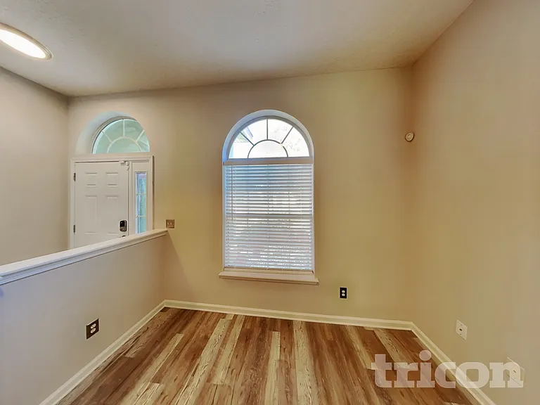 13698 Devan Lee Dr N — Photo 4