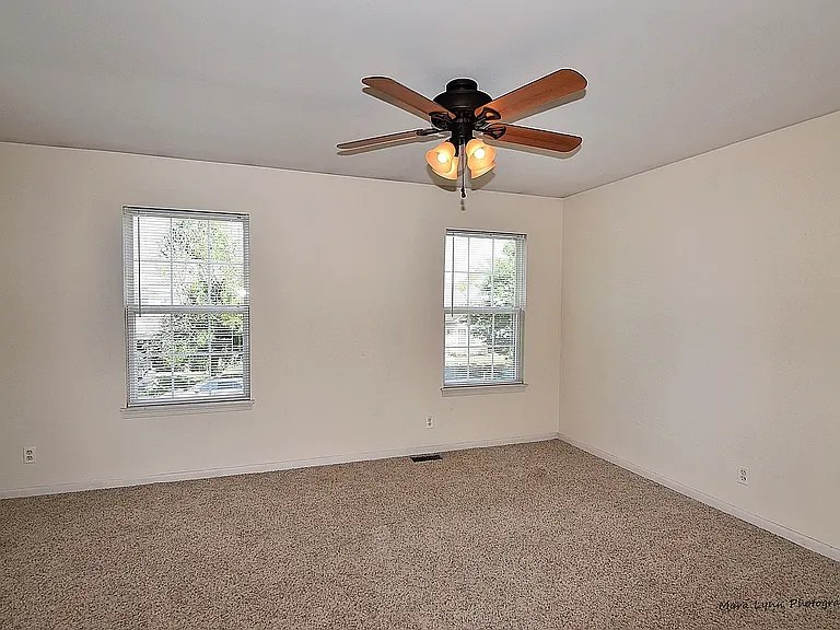 21235 Edison Ln — Photo 15