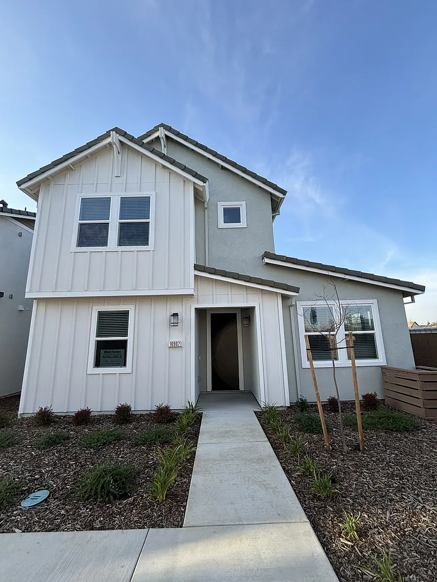 10907 Bushel Way photo 1