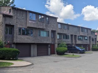 184 Towne House Rd UNIT 184, Hamden, CT 06514