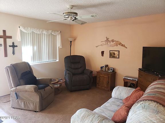 5th image of 1957 Mesquite Ave Unit 10