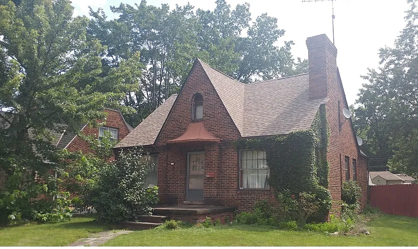 415 Kenmore Ave SE photo 1