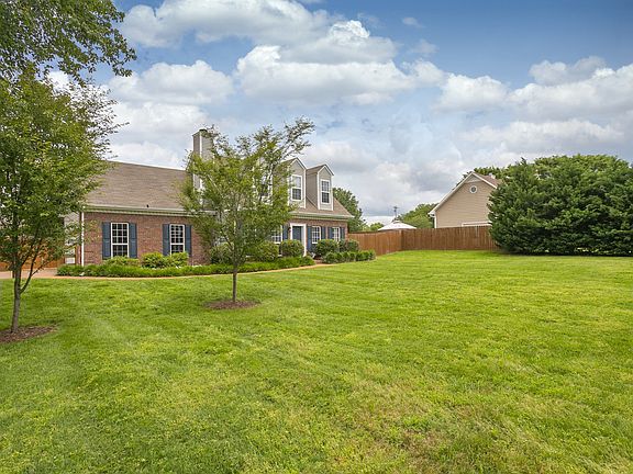 2nd image of 2709 Learcrest Ct