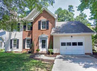 104 Kronos Ln, Cary, NC 27513