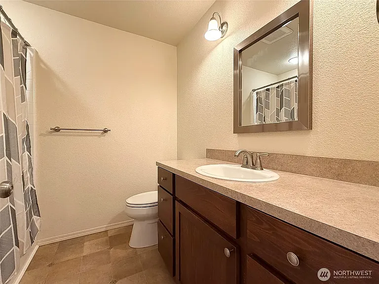 709 Paintbrush Ln — Photo 8
