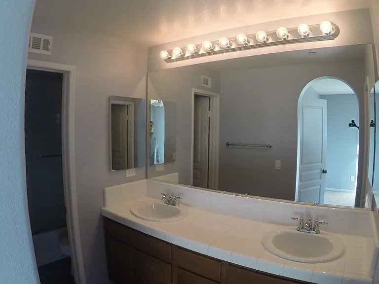 400 Almond Rd — Photo 7