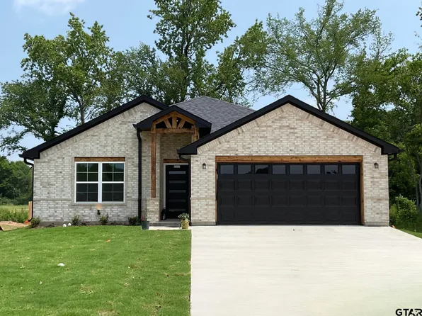 106 Arledge St, Mount Pleasant, TX 75455