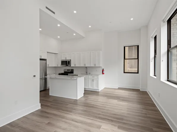 4 Beacon Way APT 307, Jersey City, NJ 07304