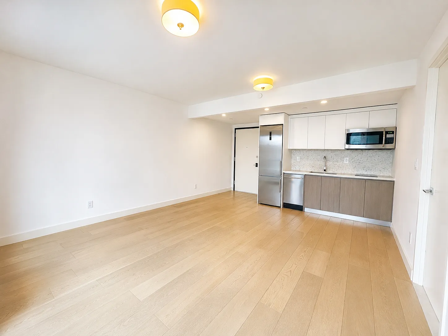 2128 Ocean Avenue — Photo 4