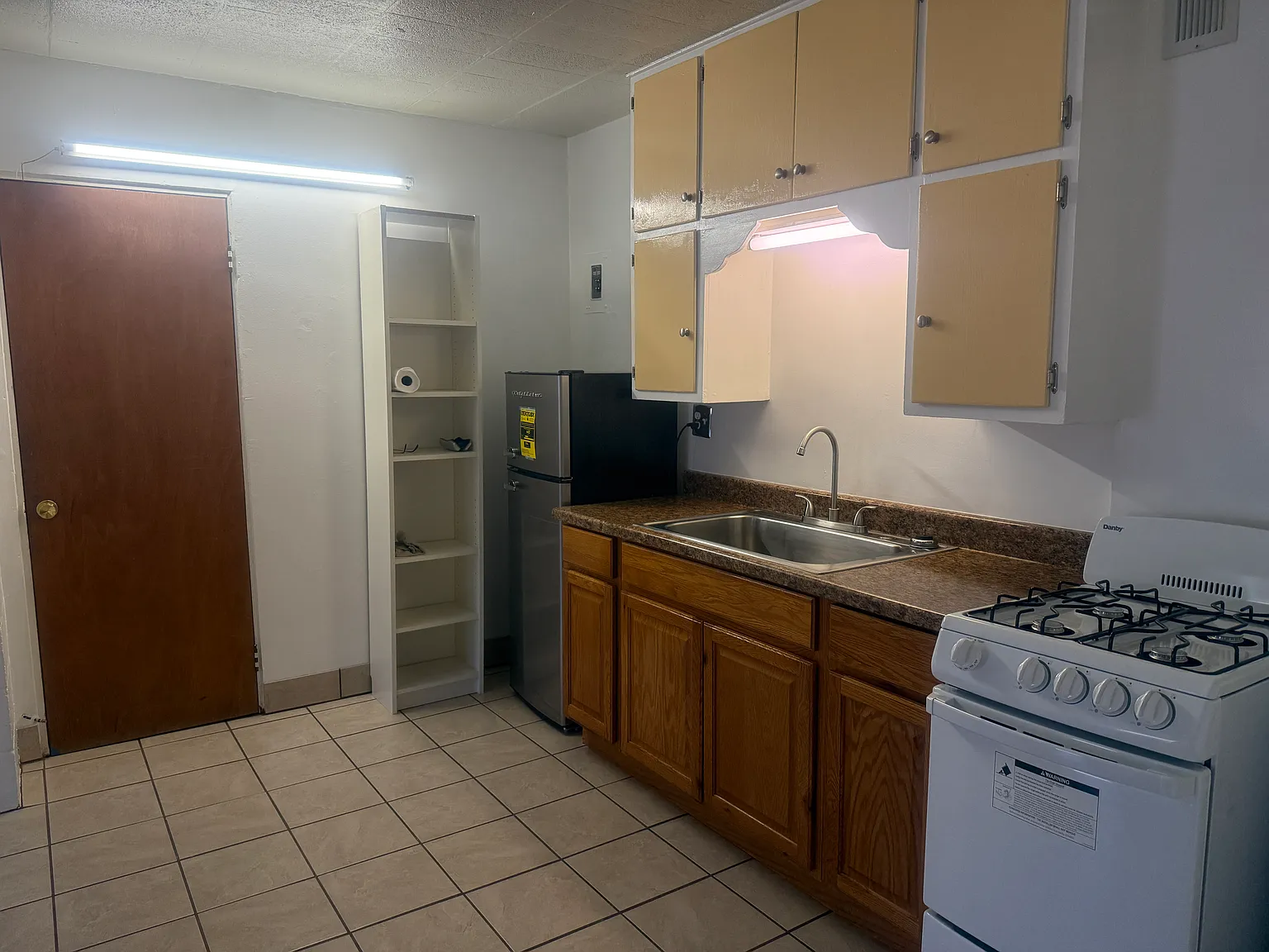 Buena Vista Dr SE, Albuquerque — Photo 2