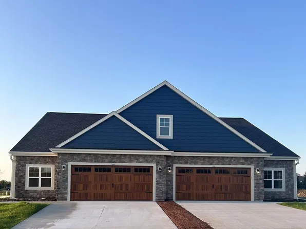 523 Firefly TRAIL #1, Hartford, WI 53027