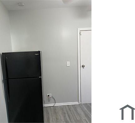 4th image of 7250 S East End Ave #2
