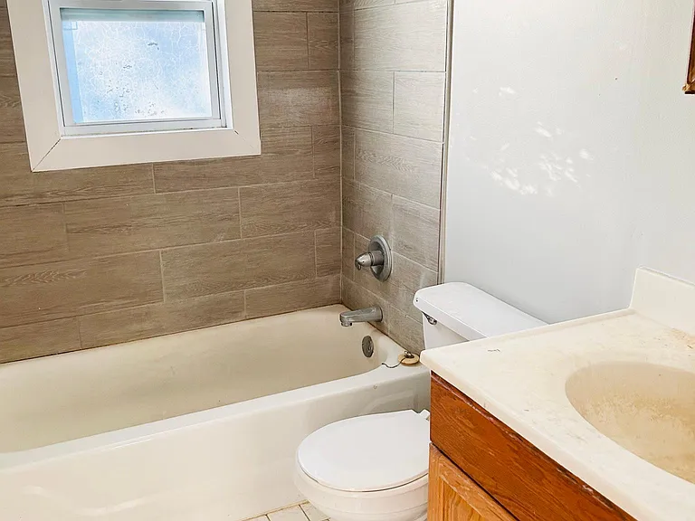 5500 Rustic Way — Photo 8