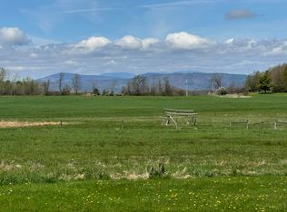 332 Lapham Bay Rd, Shoreham, VT 05770