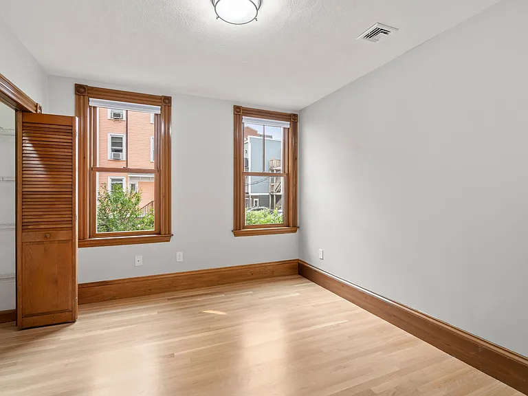 75 Ferrin St #1 — Photo 9
