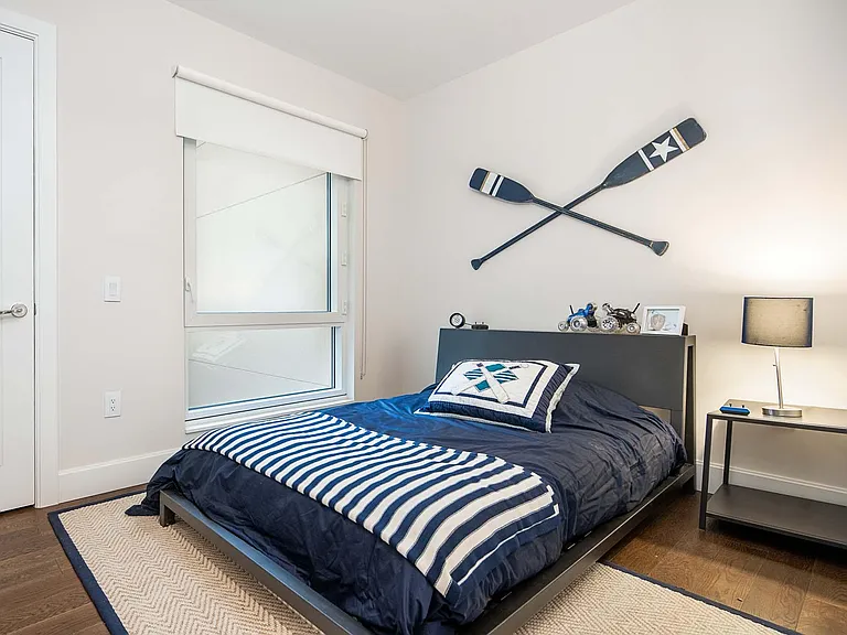 372 9th Luxury Rentals — Photo 58