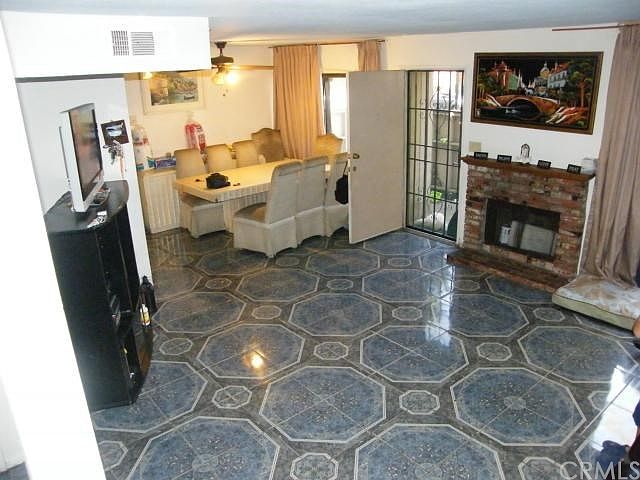 2nd image of 8430 Langdon Ave Unit 6