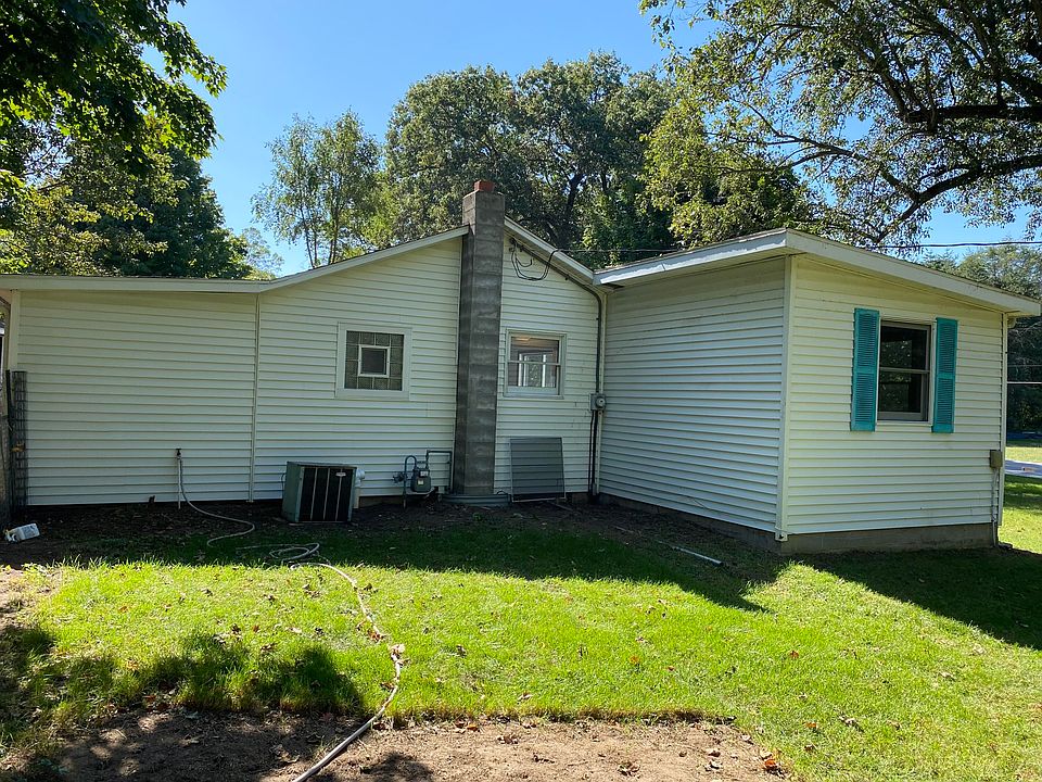 2nd image of 5540 N State Road 23 Rd