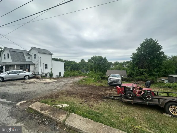 113 Ridge Ave, Halethorpe, MD 21227