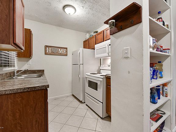4th image of 1522 Dakar St