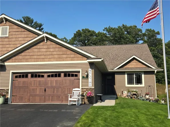 703 Club View Lane, Altoona, WI 54720