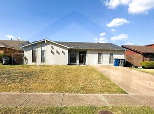 833 Tamerisk Dr, Lancaster, TX 75134