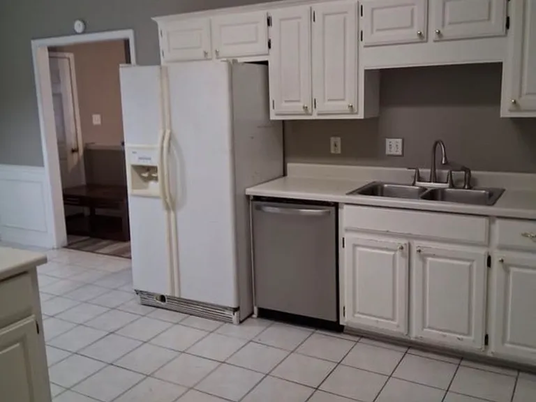 120 Woods Edge Dr — Photo 2