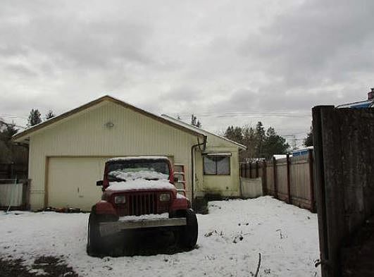 2nd image of 1204 Puget St NE