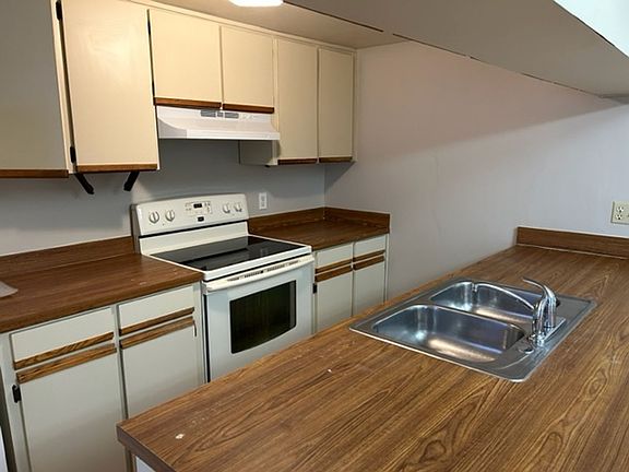 4th image of 4562 Lighthouse Cir #1