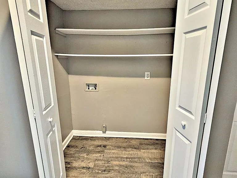Avalon Cove Townhomes — Photo 35