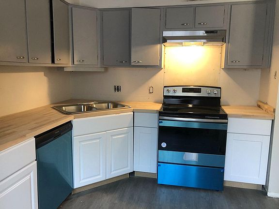 2nd image of 3112 Faye Dr APT B