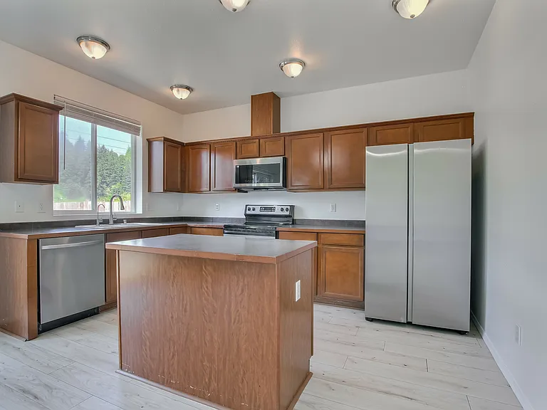 586 Beaver Blvd #A — Photo 11