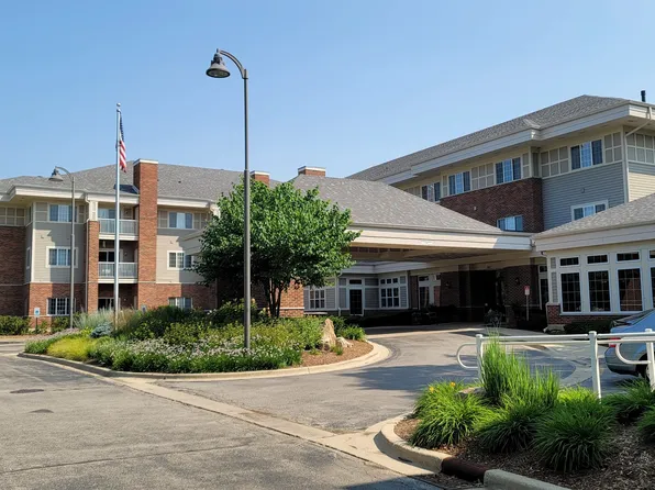 801 N McLean Blvd APT 326, Elgin, IL 60123