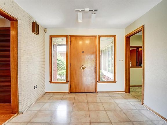 5th image of 3734 Seiber Ave