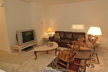 4th image of 5933 Ivy League Dr