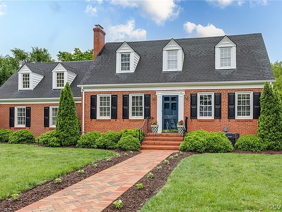 3rd image of 707 Mansion Dr
