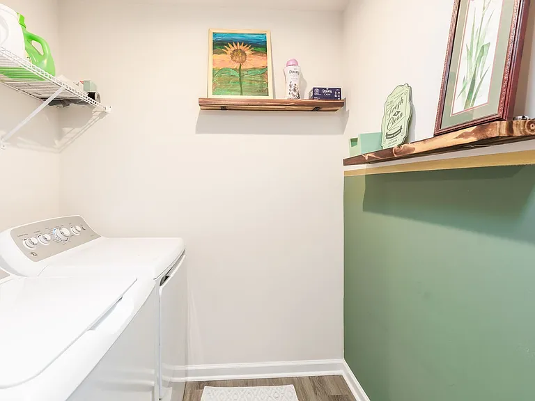 222 Lorraine Dr — Photo 25