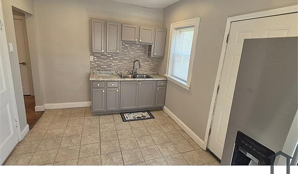 1st image of 4849 Kossuth Ave Floor 2