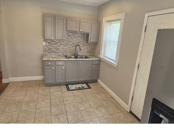 4849 Kossuth Ave Floor 2