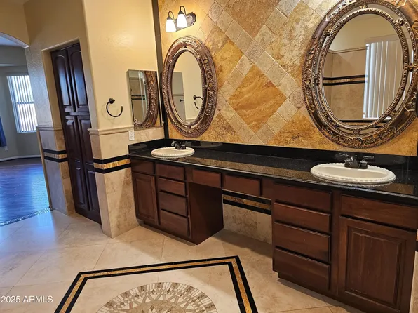 43819 N 43RD Drive, New River, AZ 85087