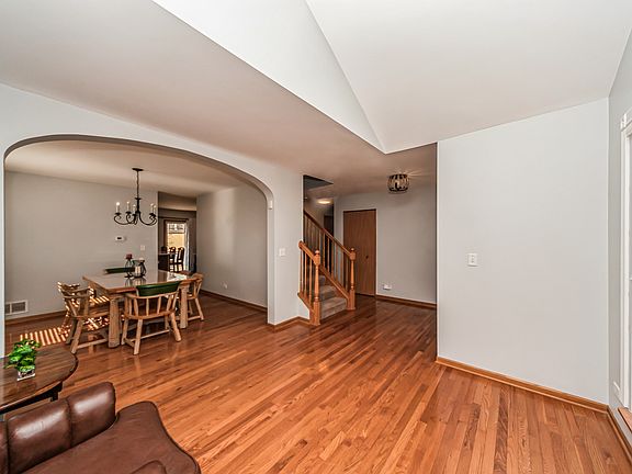 3rd image of 1662 Vista Lake Dr