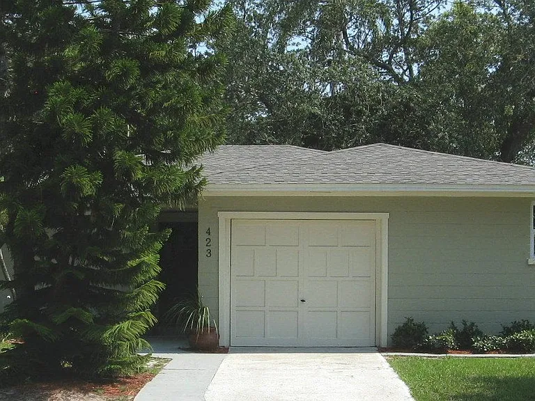 423 Wildwood Way — Photo 3