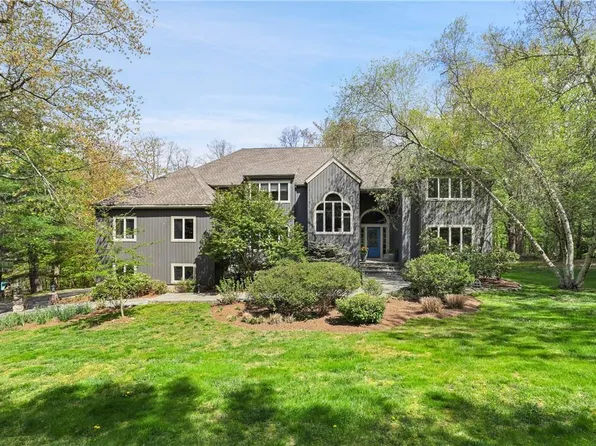 12 Shoshone Drive, Katonah, NY 10536