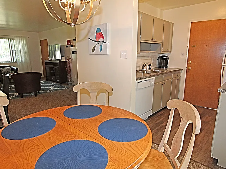 4609 Kekionga Dr — Photo 6