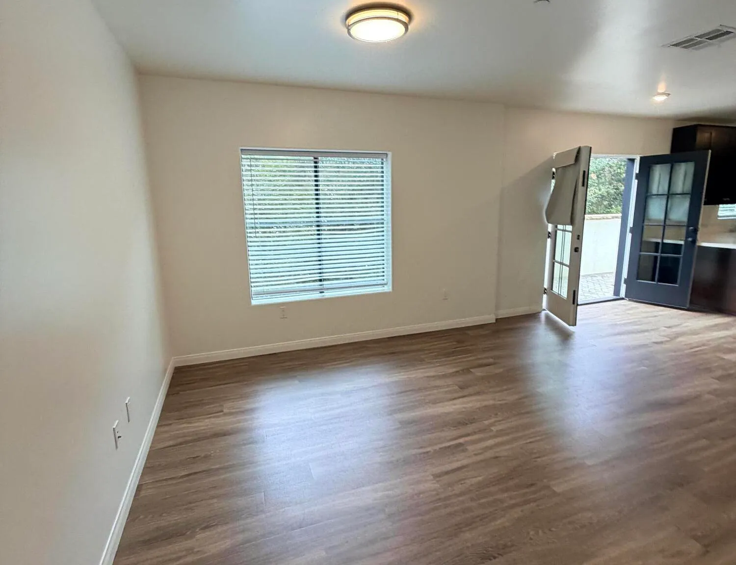 1 bed, 1.0 bath, $3,950 — Photo 4
