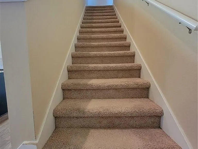 408 Luna Vista Dr — Photo 16