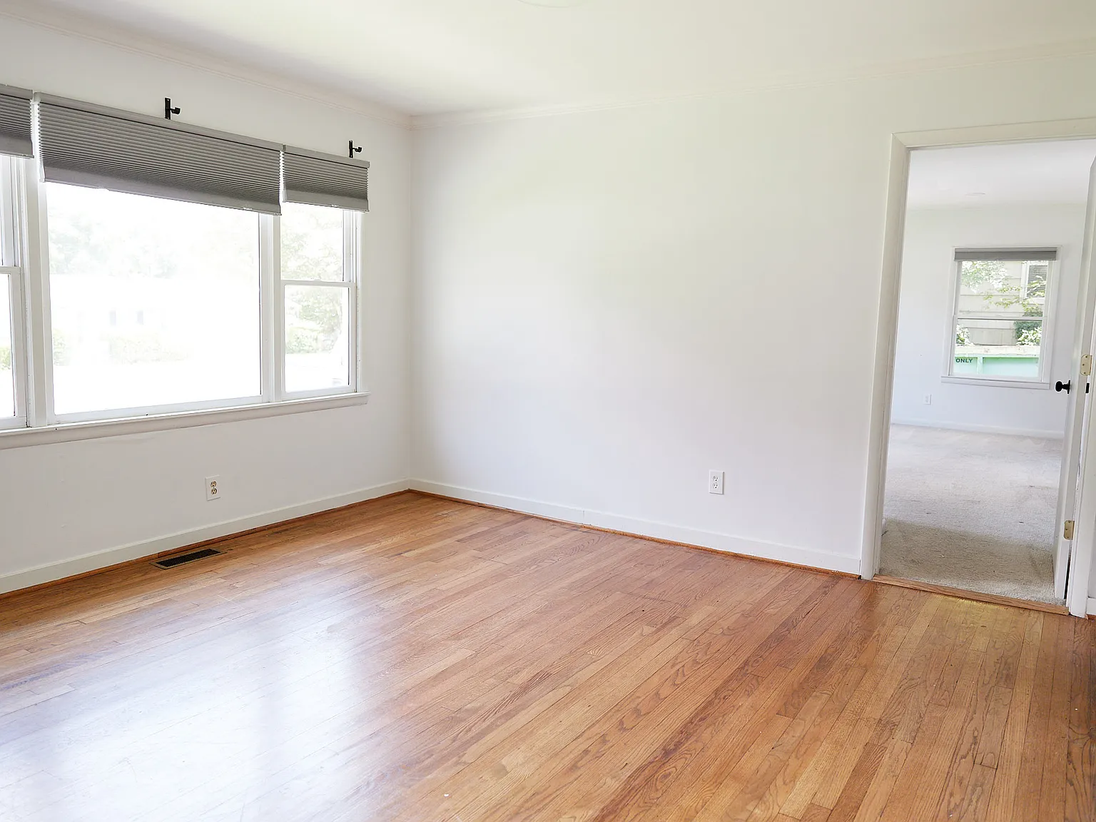 5 bed, 2672 sqft, $3,250 — Photo 2