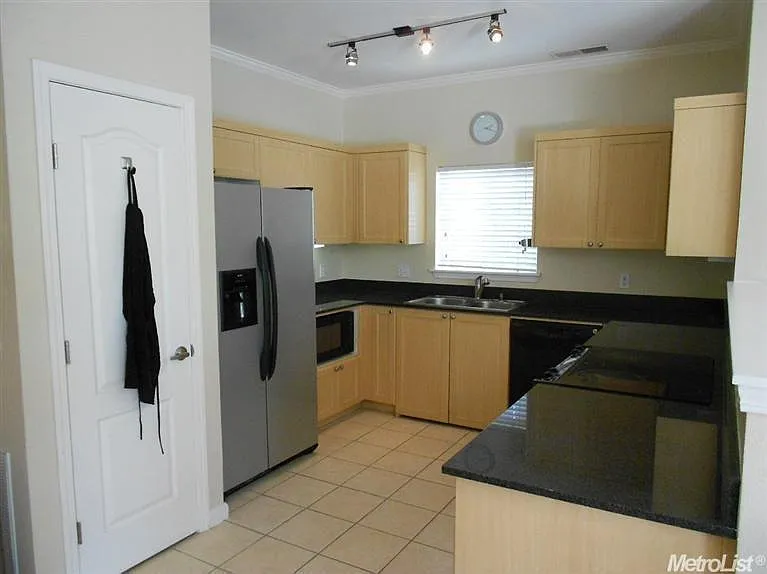 1818 Moore Blvd #106 — Photo 6