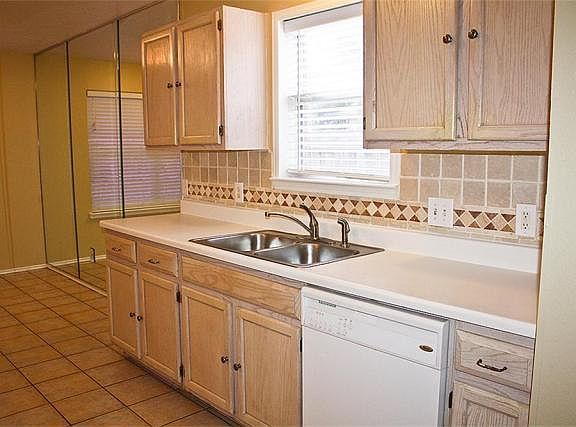 5th image of 13323 Gendley Dr