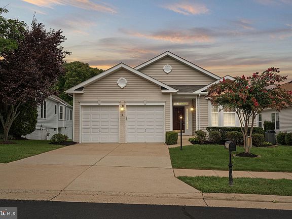 2nd image of 16881 Four Seasons Dr